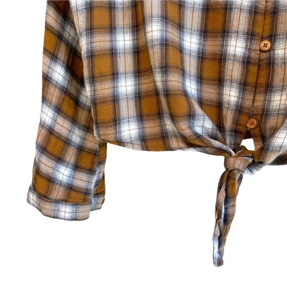Girl Krazy Plaid Button Down Top - Picture 4 of 7